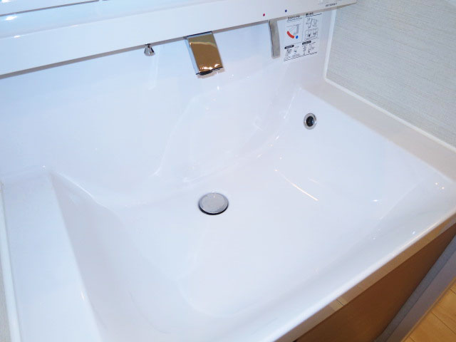 新宿パークサイド永谷　使い勝手良さそうな洗面化粧台