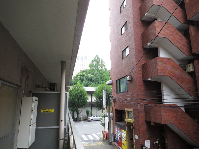 新宿パークサイド永谷　バルコニーからの眺望