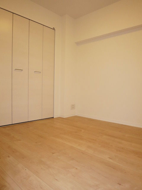 新宿パークサイド永谷　約4.0帖の洋室