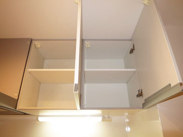 西新宿ハウス　機能的なシステムキッチン306