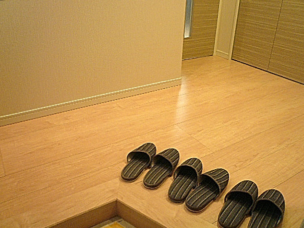 秀和目黒レジデンス　廊下