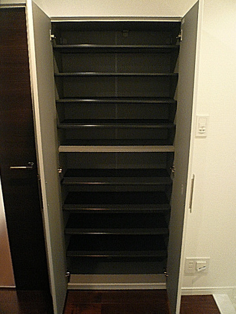 コンド田園調布　玄関収納