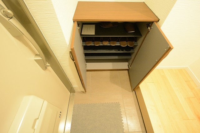 コンド田園調布 玄関