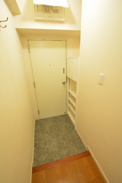 神宮前コーポラス 玄関