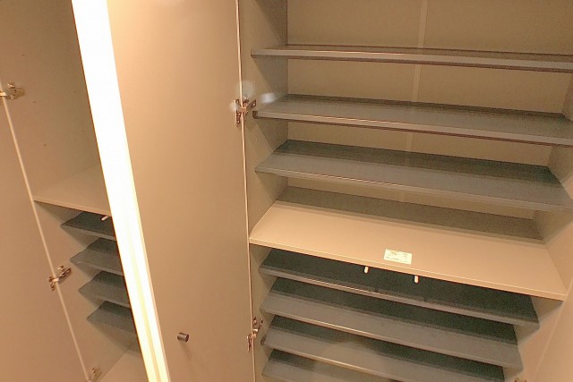 月島リバーハウス 玄関