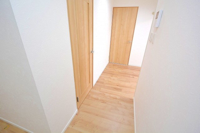 サニークレスト三田 廊下