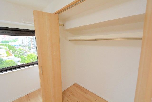 サニークレスト三田 洋室１