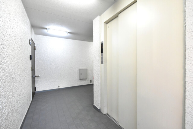 日本橋箱崎ハイツ 玄関