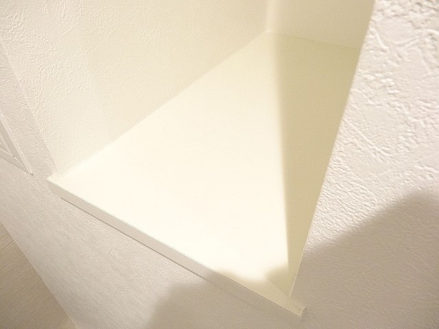 クリオレジダンス大森イースト　トイレ内の棚