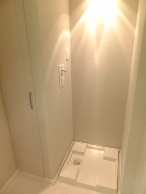 コンシェリア西新宿　洗濯機置場1209