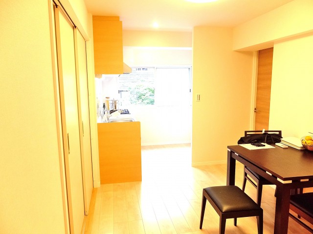 サンハイツ八幡山　リビングダイニングキッチン