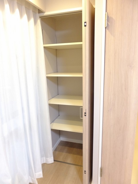 目黒グランドール　リビング収納