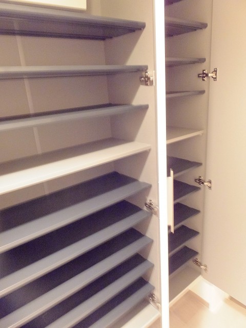 ルピナス中野レジデンス　シューズボックス