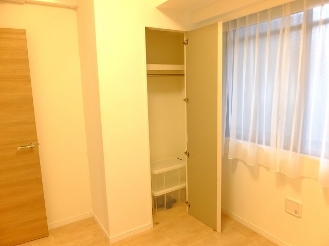 ルピナス中野レジデンス　洋室2