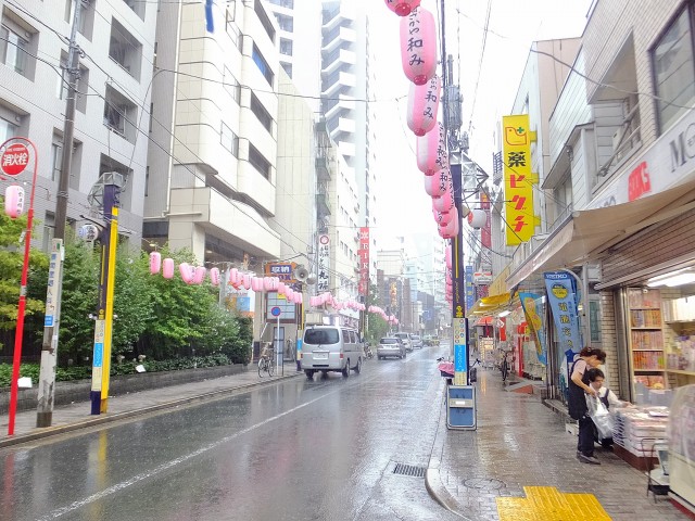 ルピナス中野レジデンス　 商店街