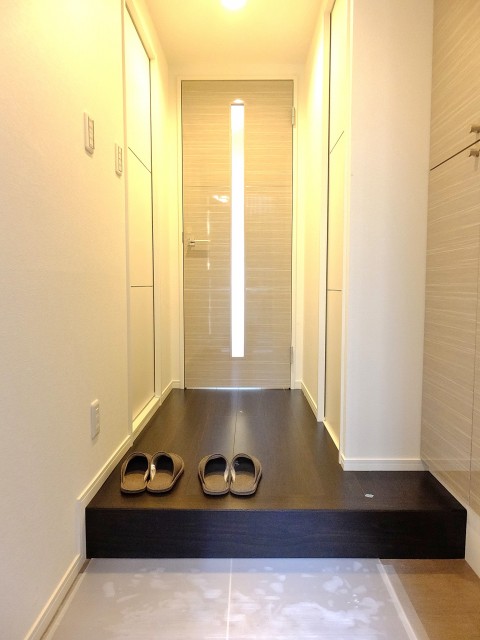 シルキーハイツ九段南2号館　玄関