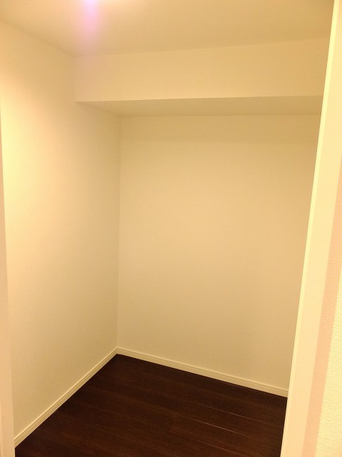 シルキーハイツ九段南2号館　サービスルーム