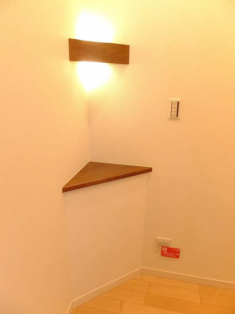 サニークレスト三田　廊下コーナーカウンター