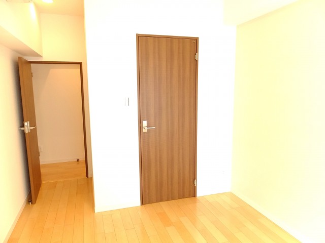 サニークレスト三田　洋室1