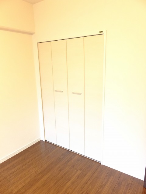 セザールリバーサイド中洲　洋室1