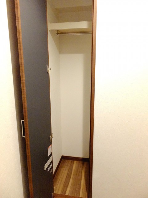 シティ田町　玄関クローゼット