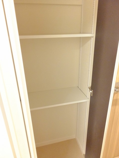 アールヴェール大森　廊下収納