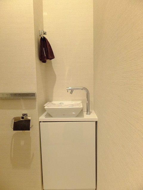 パレス池田山　トイレ203