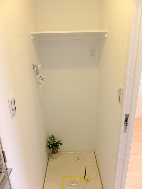 五反田コーポビアネーズ　洗濯機置場