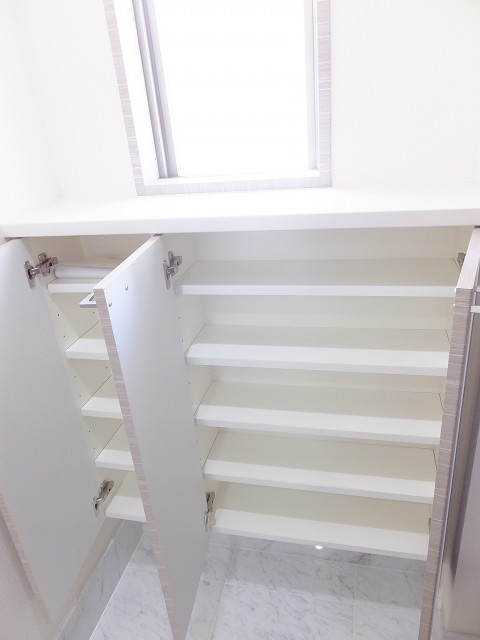 ザ・グランフォーリア目黒　シューズボックス