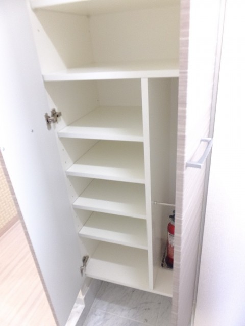 ザ・グランフォーリア目黒　シューズボックス