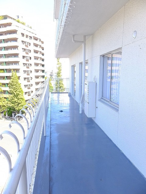 マンション白金苑　バルコニー①