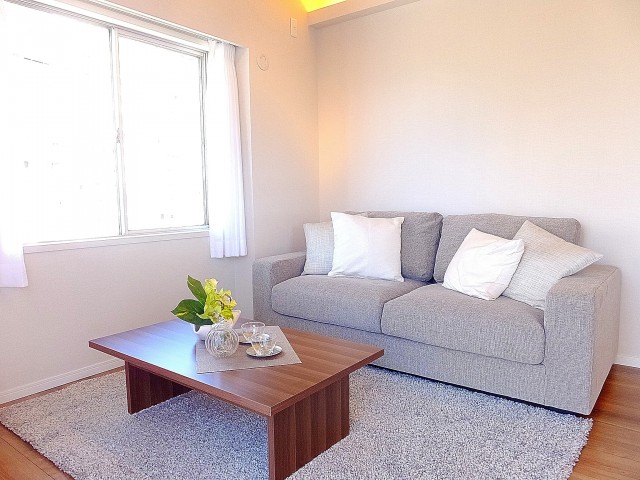 マンション白金苑　リビング