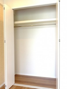 マンション白金苑　ベッドルーム③クローゼット