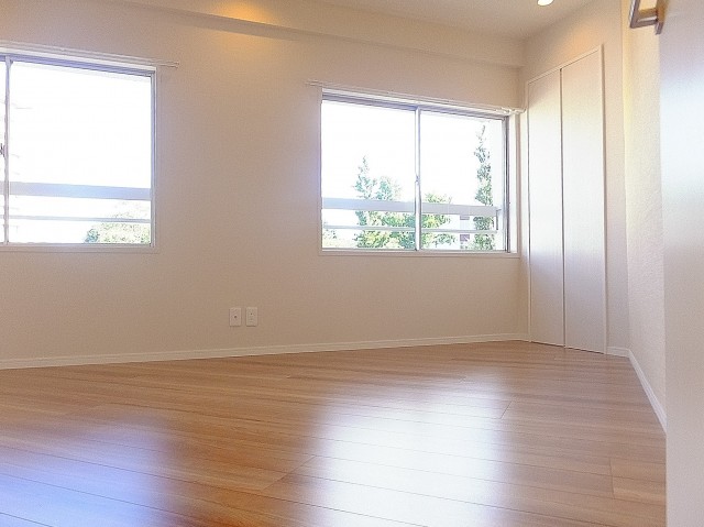 マンション白金苑　ベッドルーム②