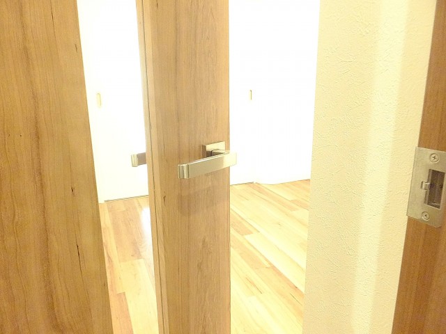 尾山台リバーサイドハイデンス　ダイニングドア