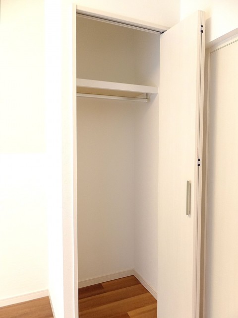 尾山台リバーサイドハイデンス　5.5帖のベッドルーム収納