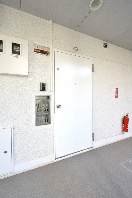 ハイツ赤坂　玄関ドア