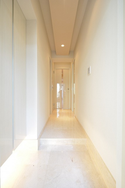 ハイツ赤坂　玄関