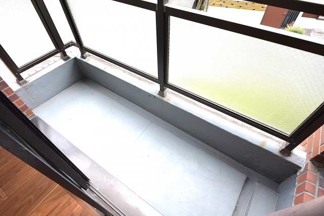 シャンボール代々木上原　7.3帖のベッドルームのバルコニー①