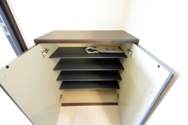 日興パレス広尾プラザ　シューズボックス