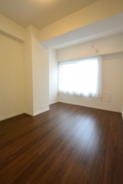 光建ハイムブリリアンス六本木　洋室　約5.9帖