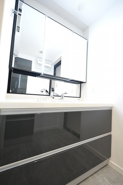 シャンボール代々木上原　洗面台②