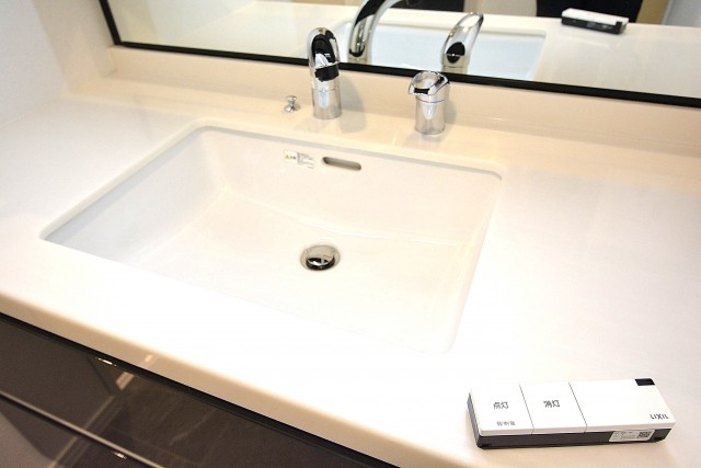 シャンボール代々木上原　洗面台②