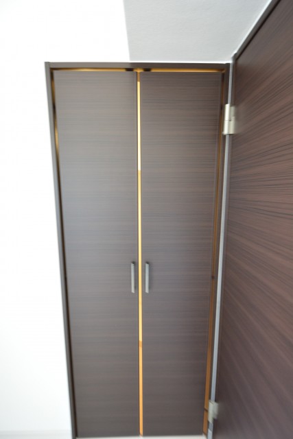 日興パレス広尾プラザ　洗濯機置場