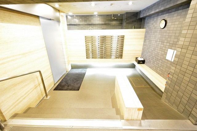 ハイツ赤坂　エントランスホール