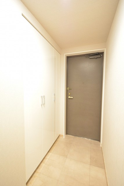 三軒茶屋シティハウス　玄関