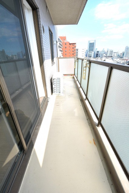 三軒茶屋シティハウス　リビングのバルコニー