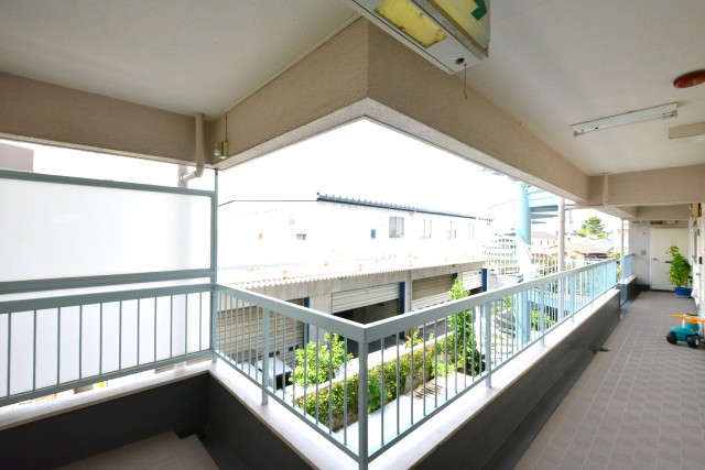 西荻リリエンハイム　外廊下