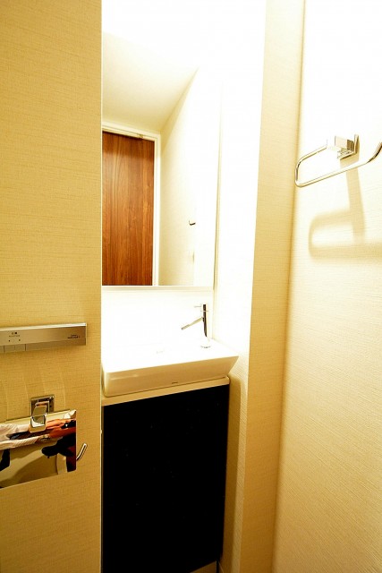 三軒茶屋シティハウス　トイレ手洗い場