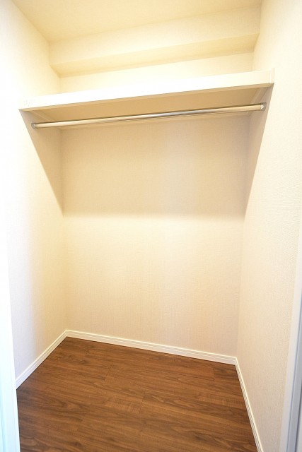 三軒茶屋シティハウス　廊下WIC